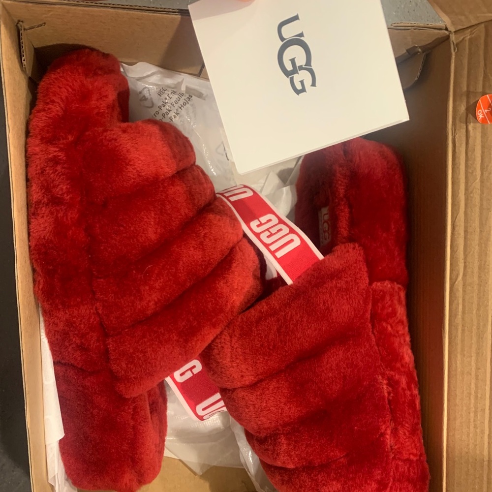 Ugg- Fluff Yeah Slides
